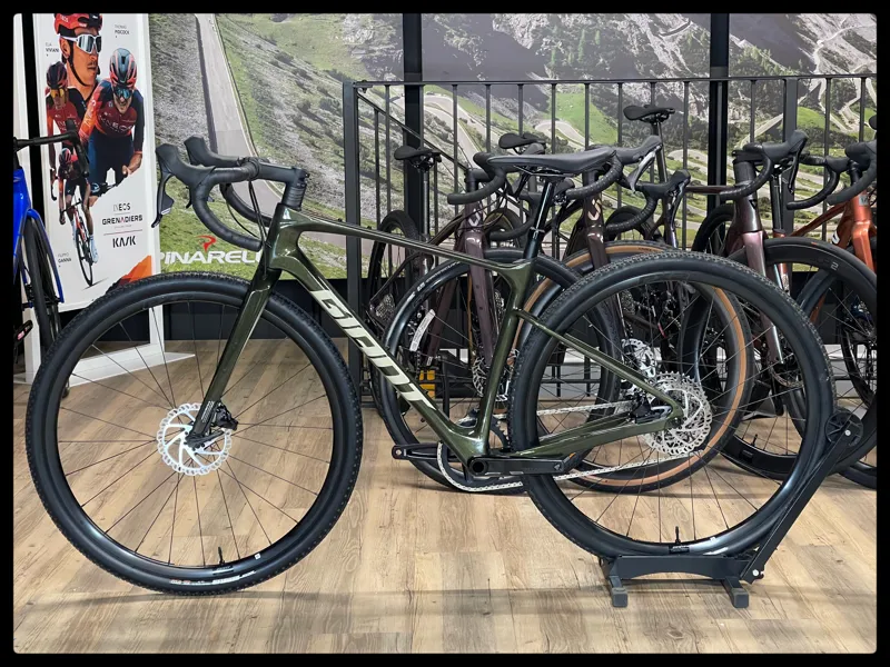 Giant Revolt Advanced 1 Small Phantom Green 2022-1